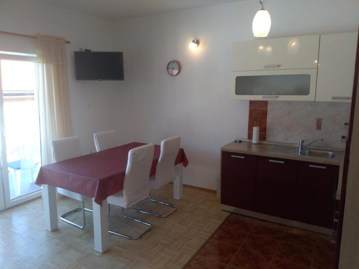 Sea Side App Apartment Vratarusa ภายนอก รูปภาพ