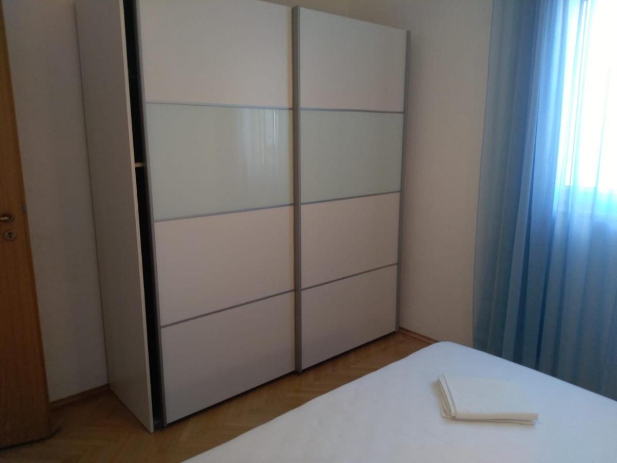 Sea Side App Apartment Vratarusa ภายนอก รูปภาพ